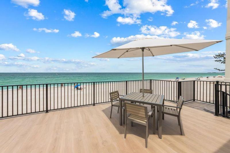 Anna Maria Island Inn Bradenton Beach Bagian luar foto