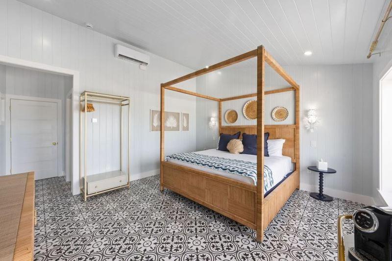 Anna Maria Island Inn Bradenton Beach Bagian luar foto