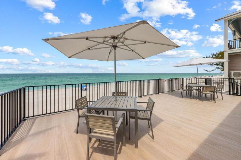 Anna Maria Island Inn Bradenton Beach Bagian luar foto